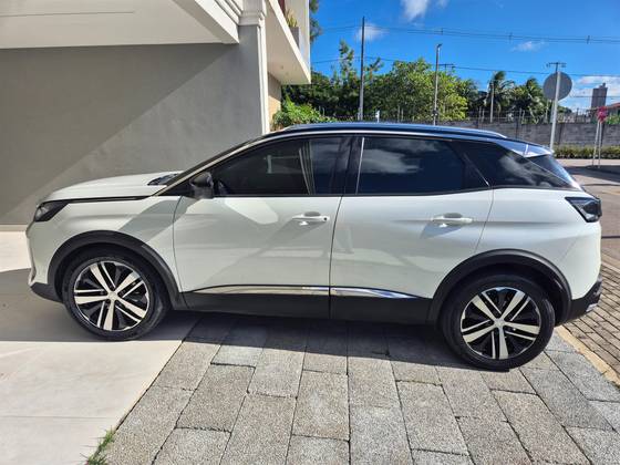 PEUGEOT 3008 1.6 16V THP GASOLINA GRIFFE AUTOMÁTICO PEUGEOT 3008 1.6 16V THP GASOLINA GRIFFE AUTOMÁTICO